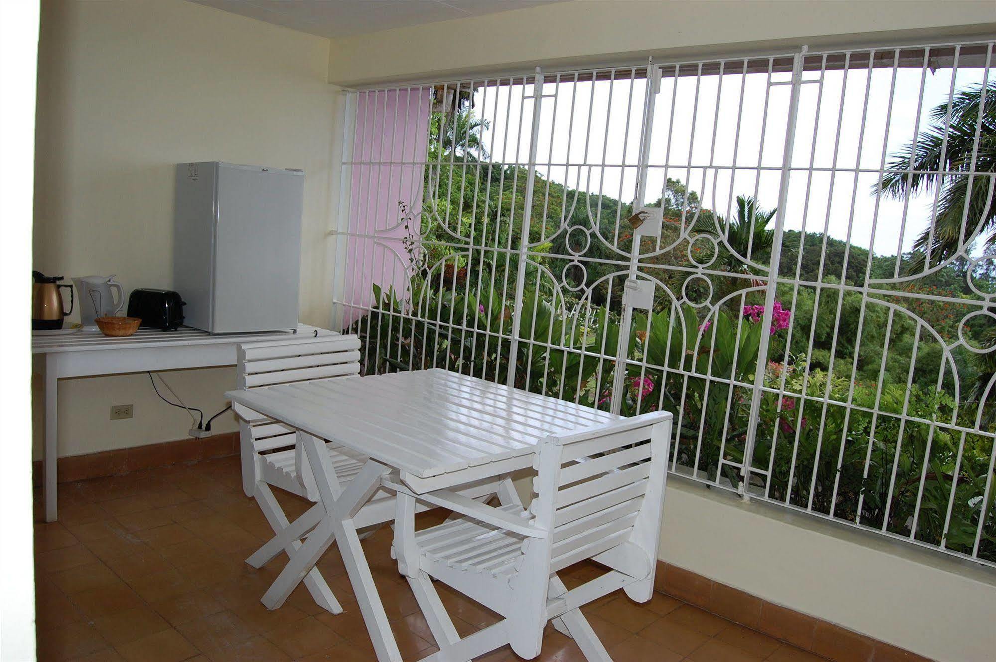 Inn At Shaw Park Gardens & Waterfalls Ocho Rios Ngoại thất bức ảnh
